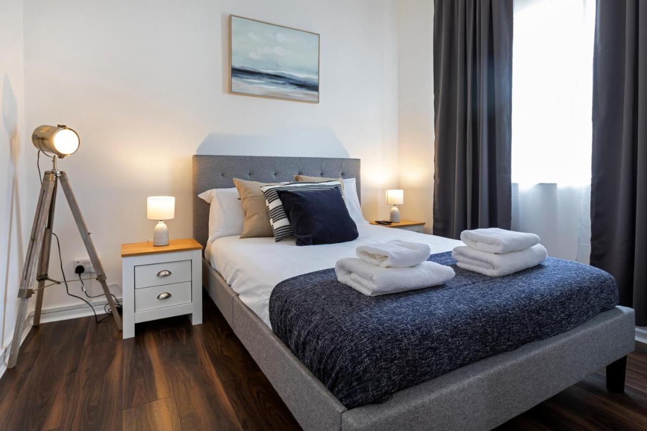 Modern 1-Bedroom Apartment, Beach 5-Min Walk, Free Parking 웨이머스만 외부 사진
